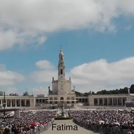 Clareira مكان تخييم *